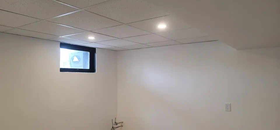 Basement finishing with a suspended ceiling, photo 9 of 12 (finished)
