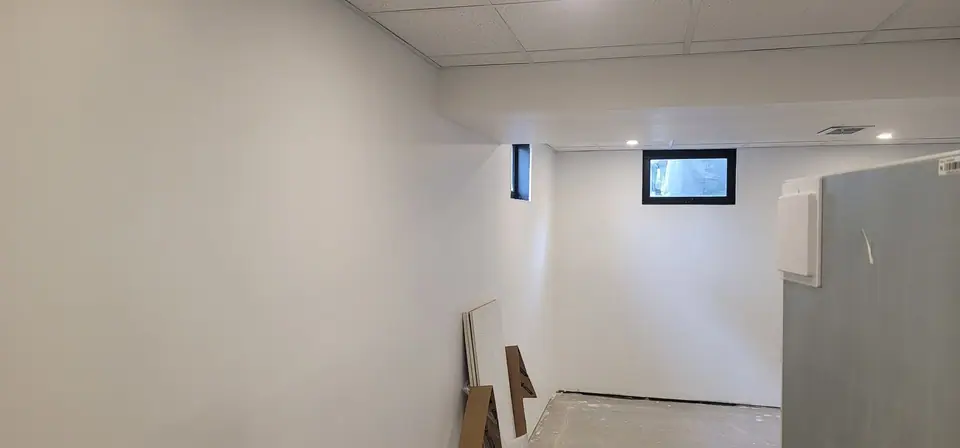 Basement finishing with a suspended ceiling, photo 10 of 12 (finished)