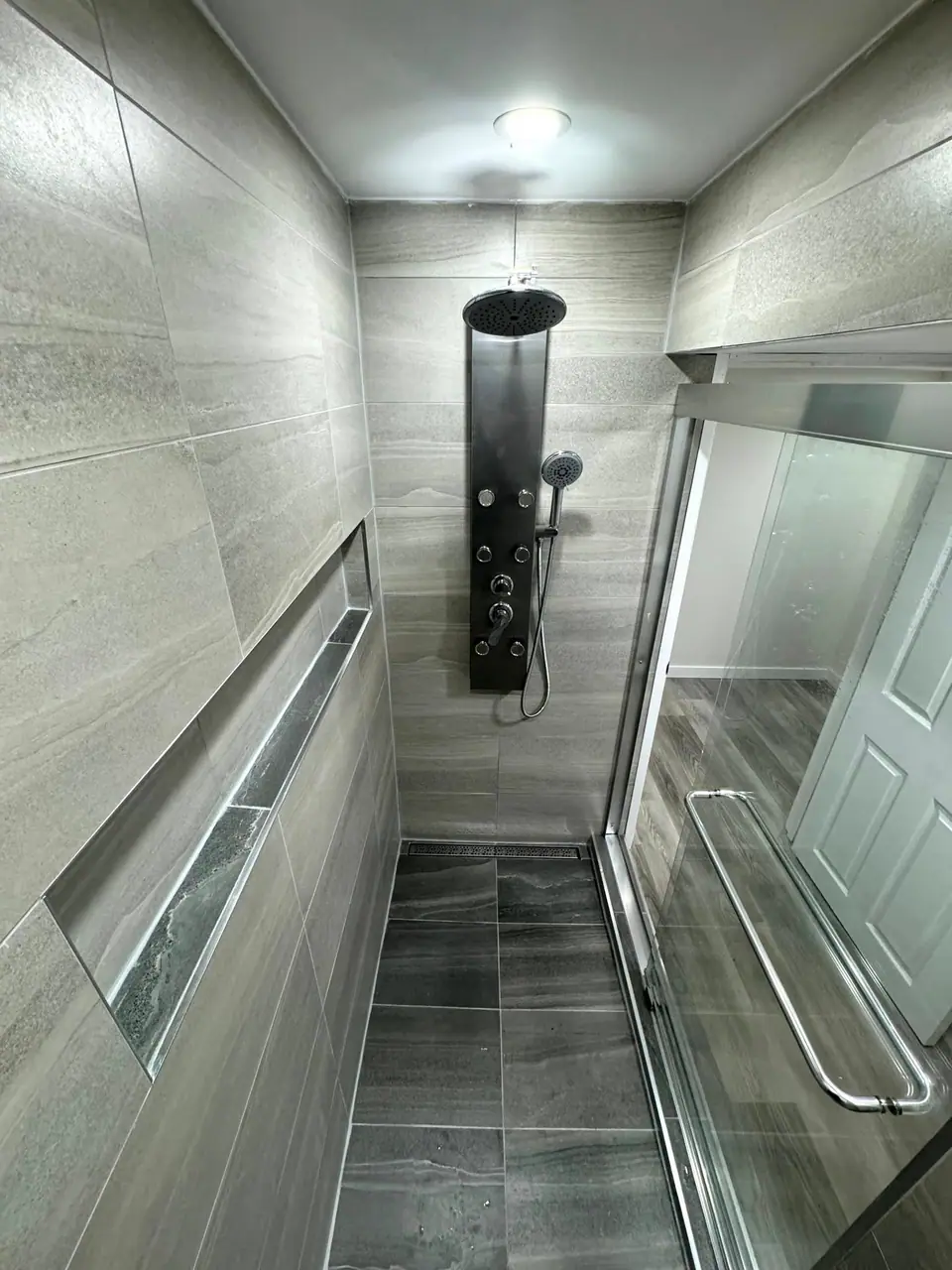 Bathroom Renovations: Zenith job-site photo (finished)